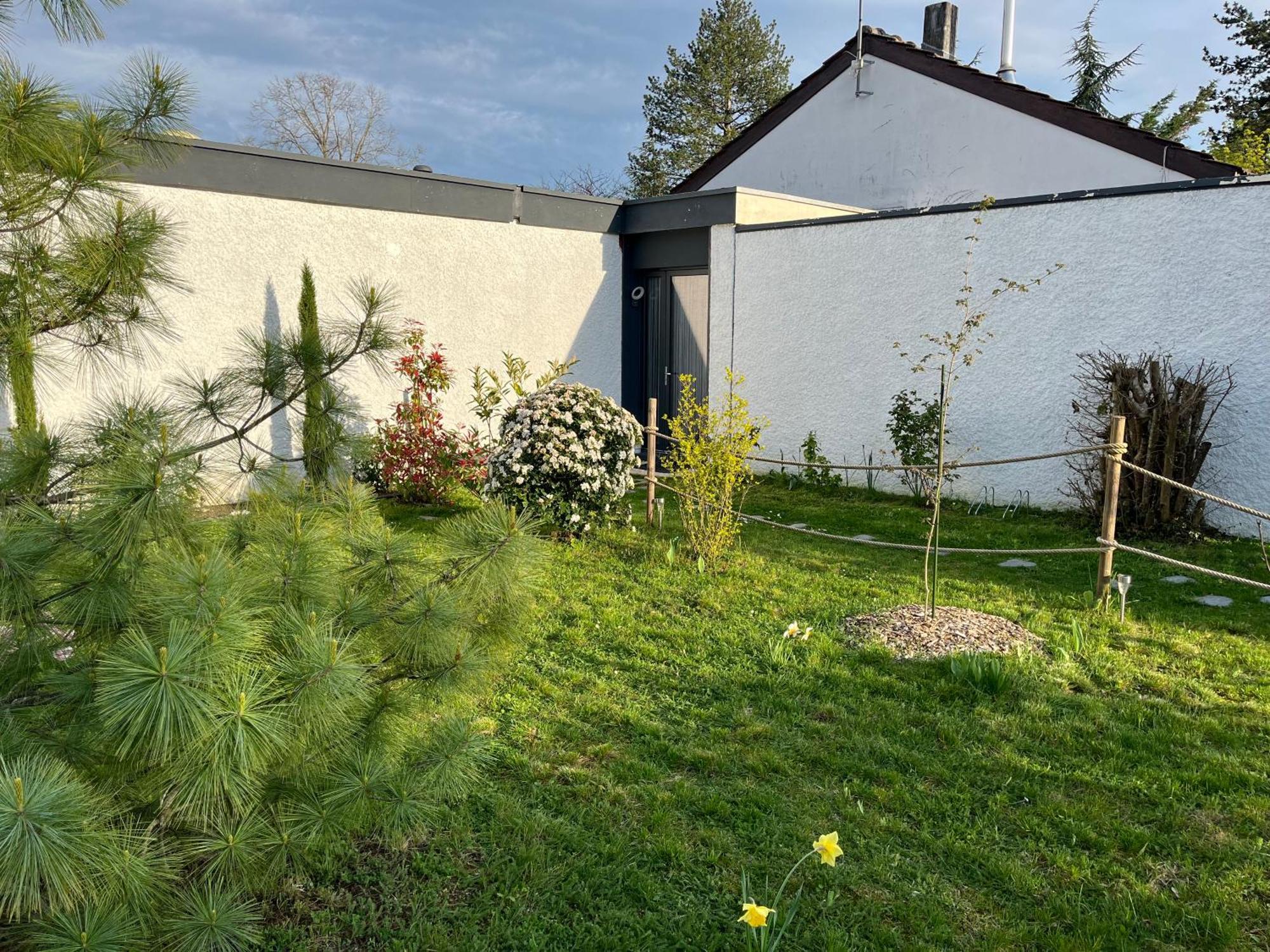 Les Pins De Talant , Au Calme En Rez De Jardin Apartman Kültér fotó